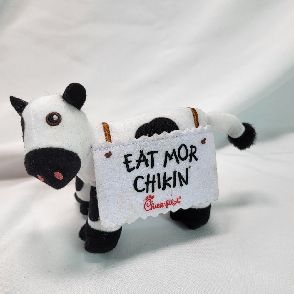 Chick fil A Plush Cow Eat Mor Chikin Promo Toy Stuffed Animal 5 Inch 2024